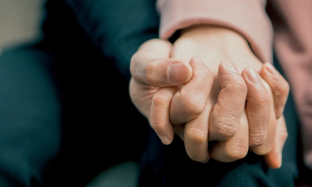 ¿Qué son y en qué se diferencian los seguros de decesos y de vida